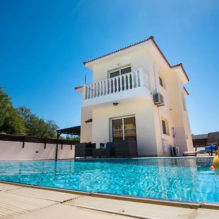 Nissi Crystal * Αγία Νάπα