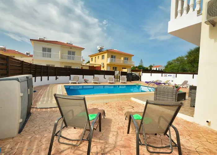 Nissi Crystal Villa *