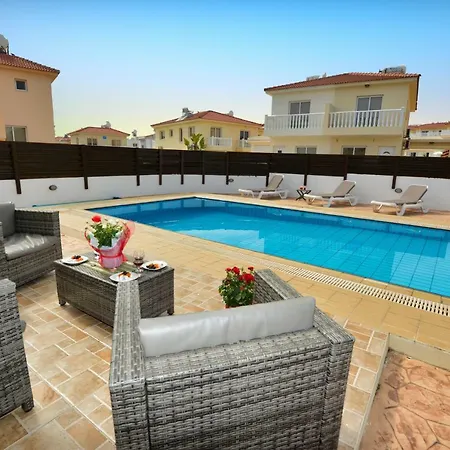 Nissi Crystal Villa *