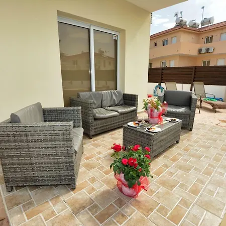 Villa Nissi Crystal