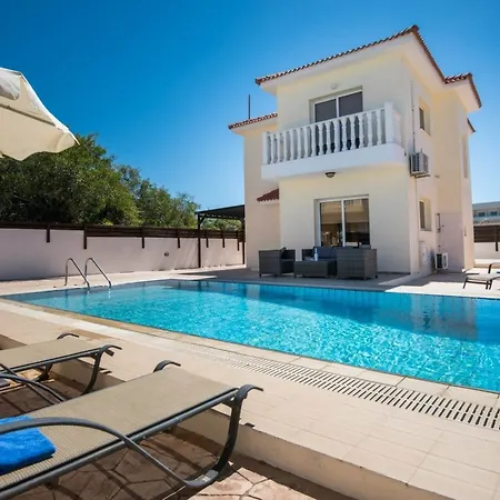 Villa Nissi Crystal Ajía Nápa