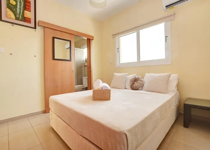 Nissi Crystal Villa *